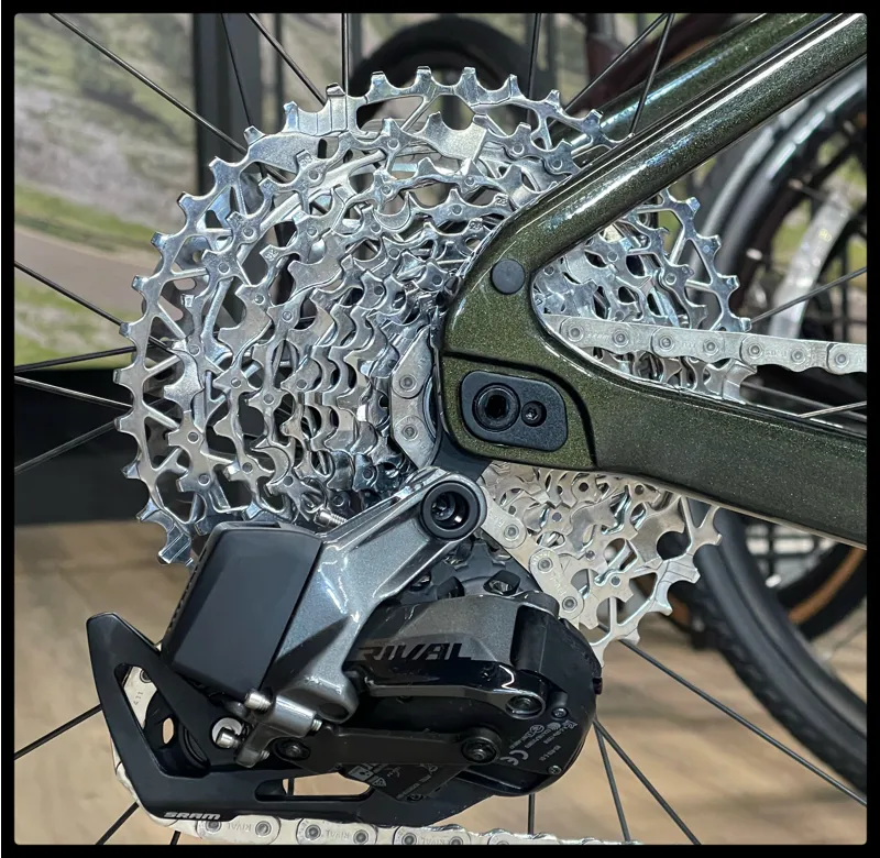 Giant Revolt Advanced 1 Small Phantom Green 2022-5